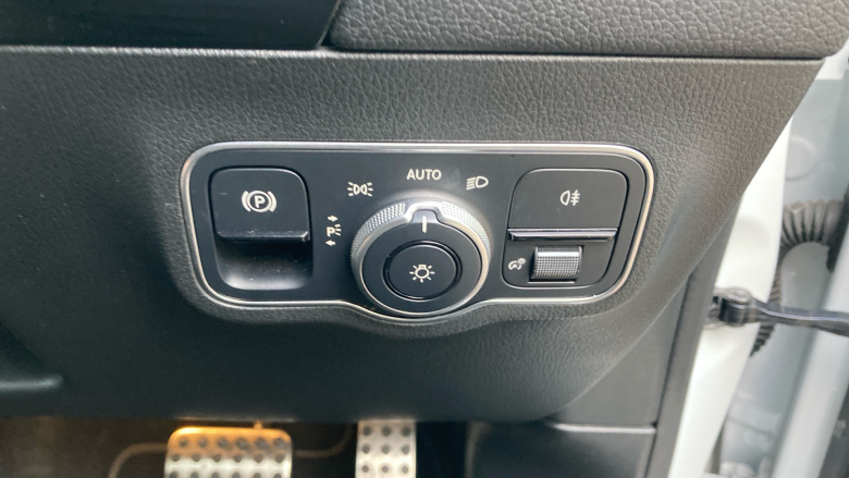 Mercedes-Benz GLA 200d AMG Line Premium Plus 5dr Auto Diesel Hatchback